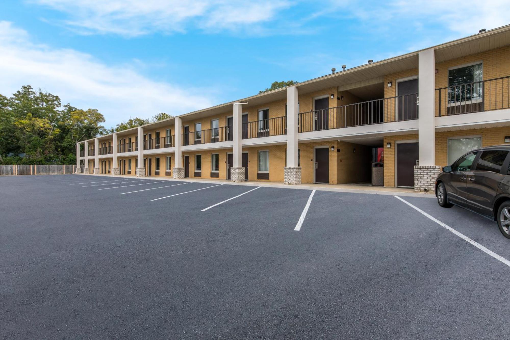 Econo Lodge Cheraw Market Street エクステリア 写真